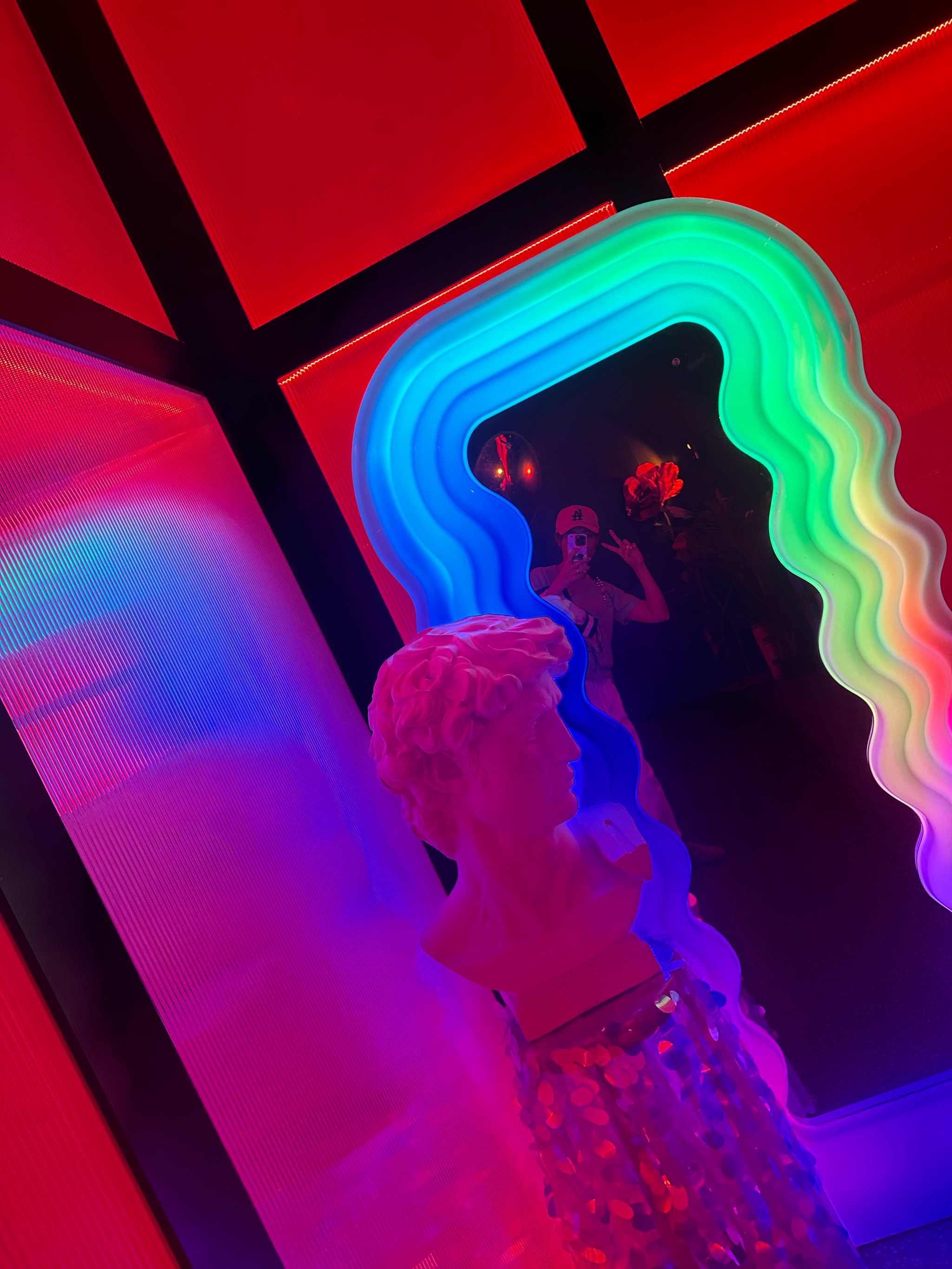 攀枝花商务KTV，解释商务KTV含义-仁和区ktv预定